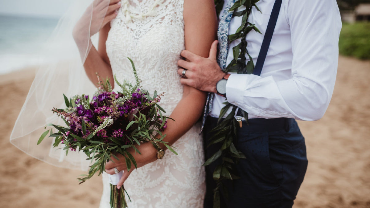 Image of couple getting married in Hawaii.